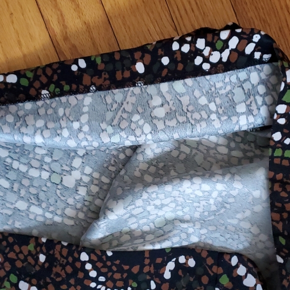 Notations patterned skirt *host pick!!* - Picture 10 of 10